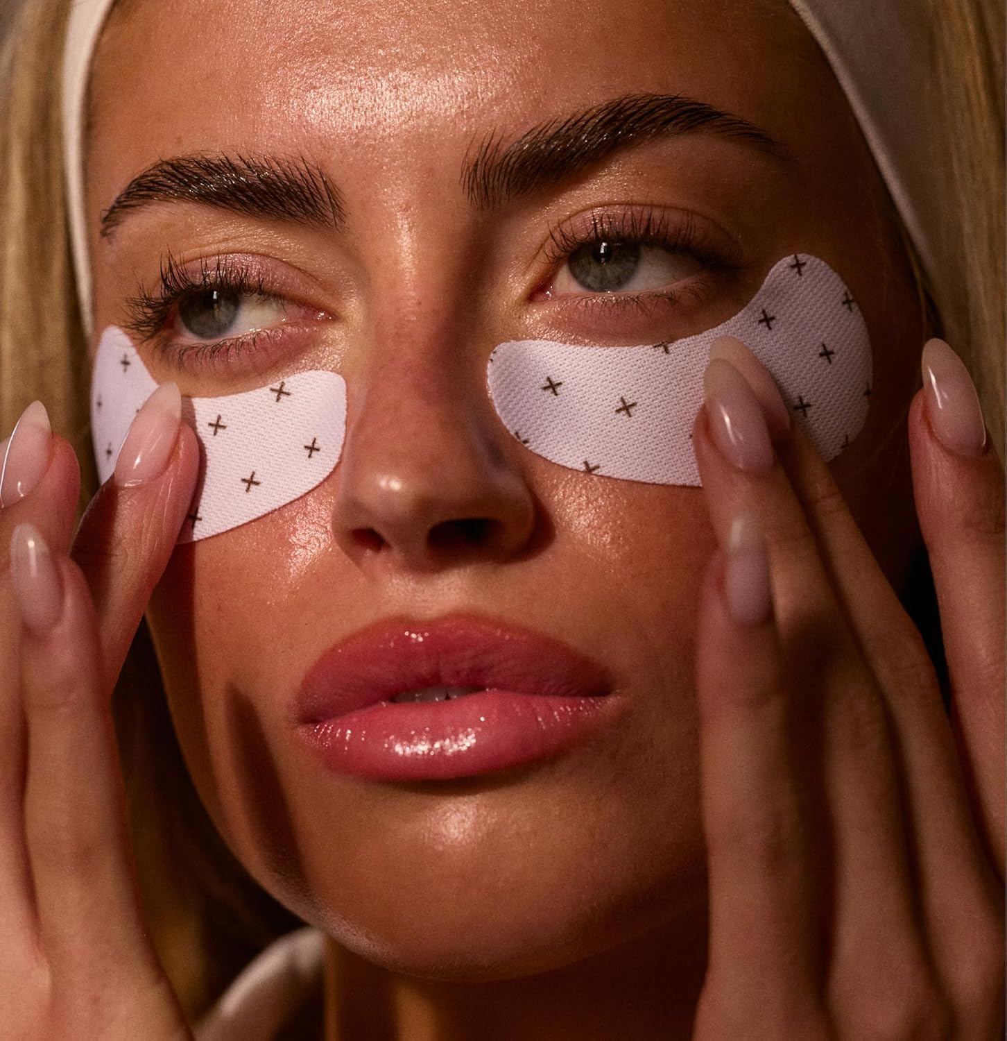 + Lux Unfiltered Iced Latte Cooling Under Eye Patches - Anti-Slip Caffeine Infused Korean Eye Mask - Reduces Puffiness, Brightens & Hydrates - Niacinamide & Hyaluronic Acid - Vegan - 10 Pairs - Image 6